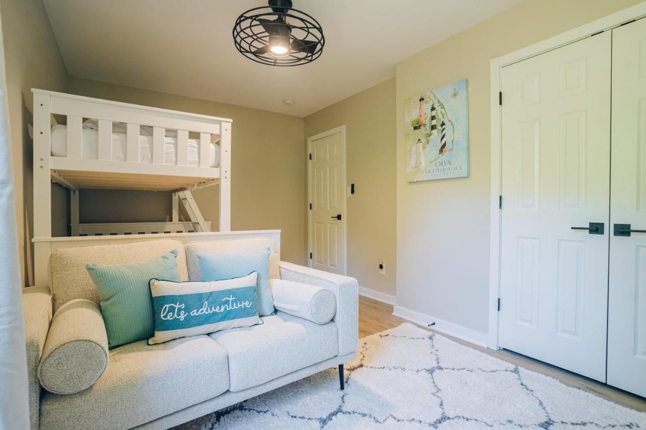 City Retreat - 4 Bedroom Oasis With King & Private Yard Near Downtown Charlotte Exterior photo